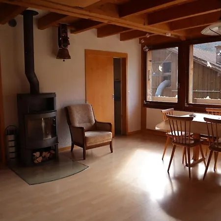 Stoeckli Aux Fontaines Apartment *
